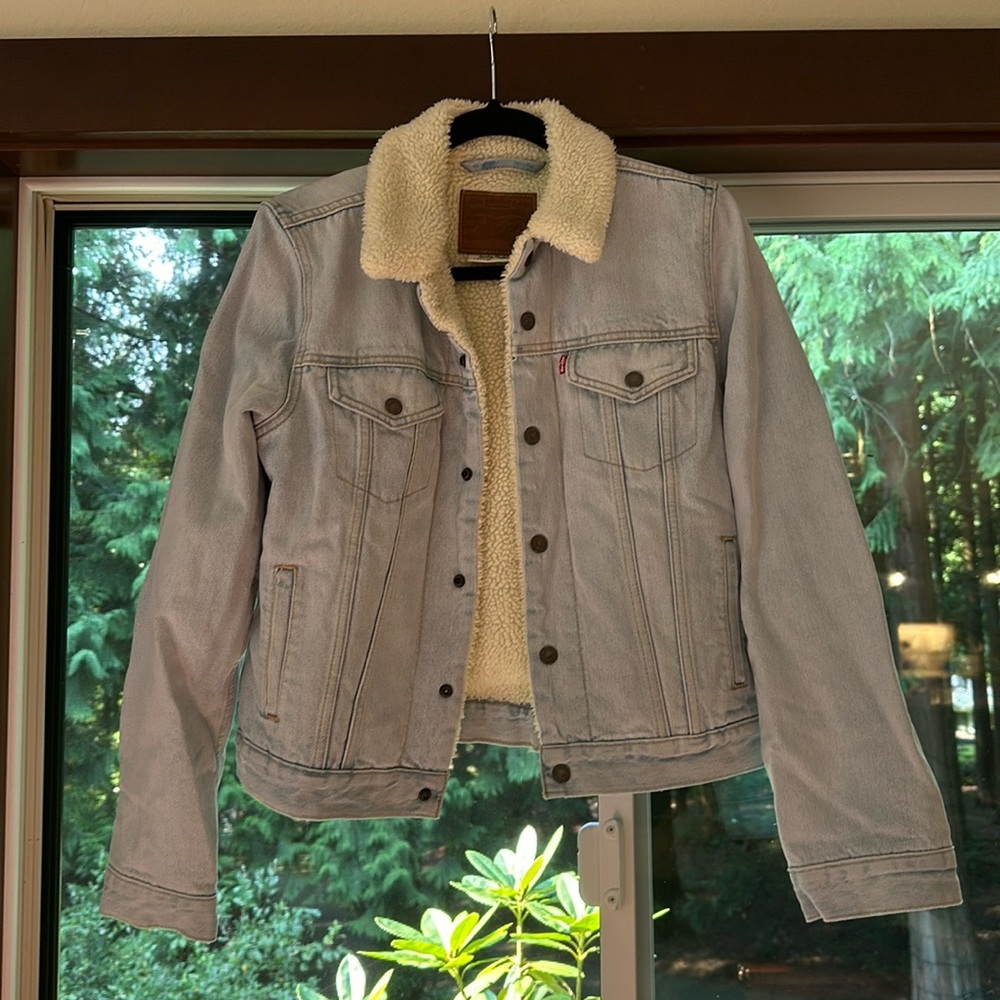 Levi Sherpa trucker jacket